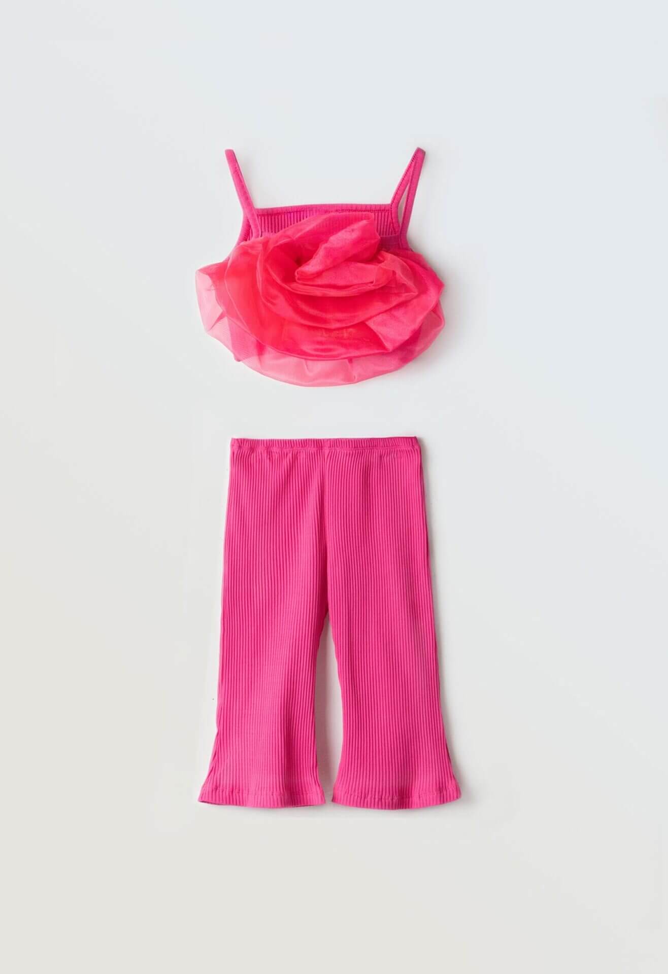 Σετ με τούλινο λουλούδι